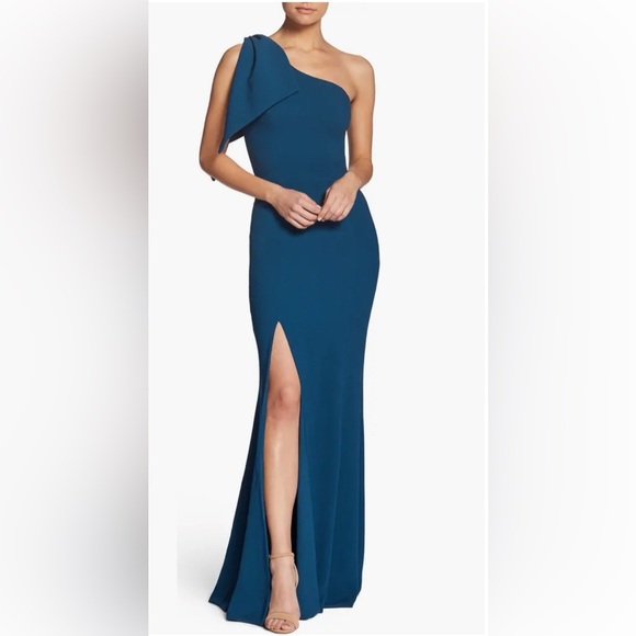 Dress the Population Dresses & Skirts - Dress the Population Georgina One-Shoulder Crepe Gown peacock blue NWT Large